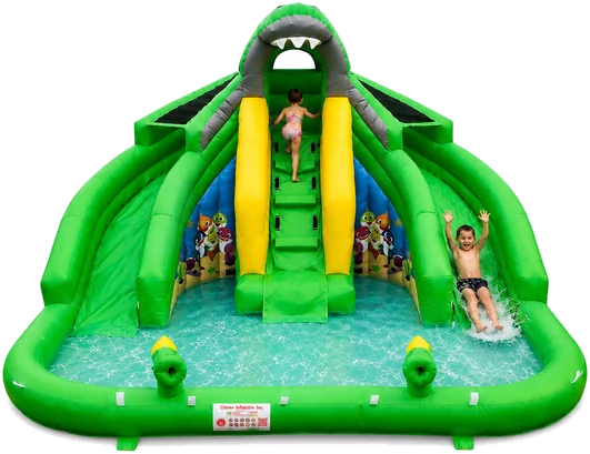 Wasserrutsche mit Pool